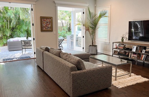 Virginia Park House | Spacious, art-filled home, blocks from Tampa Bay
