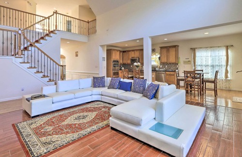 Fairburn House | Spacious Atlanta Home with Lake Access & Deck!