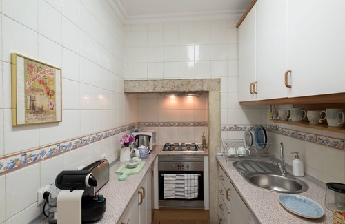 Misericordia Apartment | Spacious Bairro Alto Apartment + Courtyard, By TimeCooler