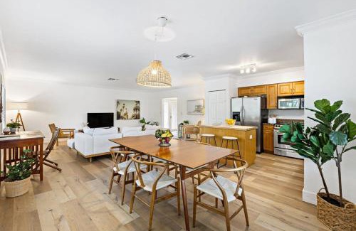 Hendricks and Venice Isles Apartment | Spacious Beach Apt in Las Olas Blvd