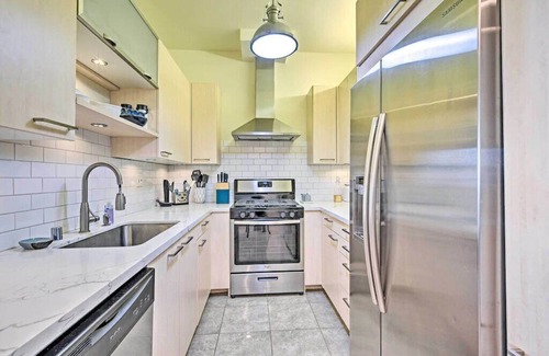 Marina Peninsula Condo | Spacious beachfront condo retreat - views, free parking, pet-friendly
