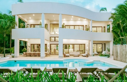 Tulsayab Villa | Spacious beachfront villa with 8 bedrooms- Tankah 56