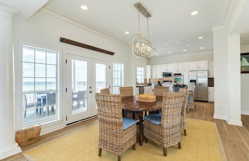 Pirates Beach House | Spacious Beachfront Home w/3 Decks + Patio, Large Bedrooms & Chef's Kitchen