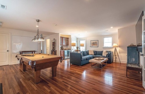 Admiral Estates House | Spacious Beachfront Unit w/Shared Pool