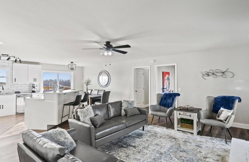 Millersville House | Spacious beautiful home close to BNA with game room!