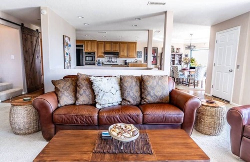 Roseville - Fleet Ridge House | Spacious Beautiful Home with Stunning Bay Views!