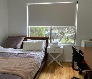 Campbelltown House | Spacious Beautiful Room
