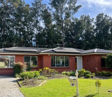 Campbelltown House | Spacious Beautiful Room