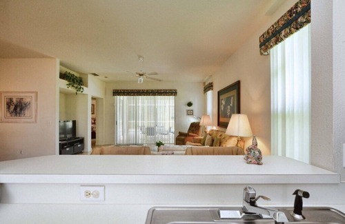 Esprit House | SPACIOUS BEDROOM, PRIVATE POOL, VERY CLOSE TO THEME PARKS & ATTRACTIONS