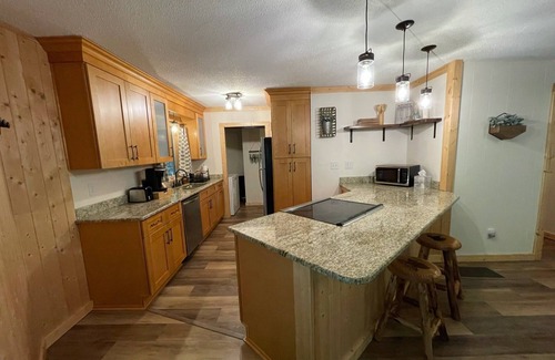 Brevard Cabin | Spacious Brevard Cabin w/Views & Pool/Golf/Lake