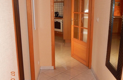 Saint-Jean-de-Sixt Apartment | Spacious & bright flat in a chalet opposite the aravis mountain, south oriented
