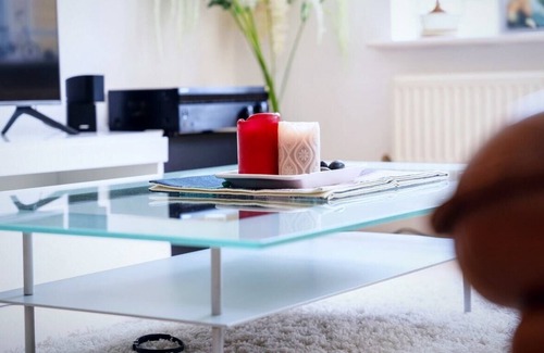 Camberley House | Spacious Bright and Airy Home Deepcut Surrey
