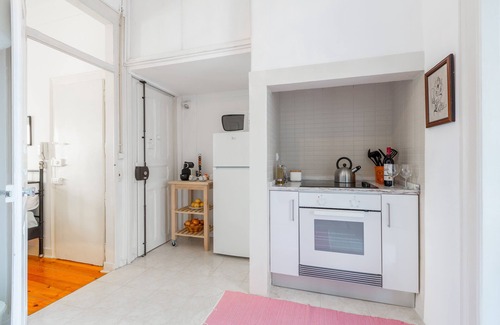 Alfama Apartment | Spacious, Bright and Sunny Apartment, By TimeCooler