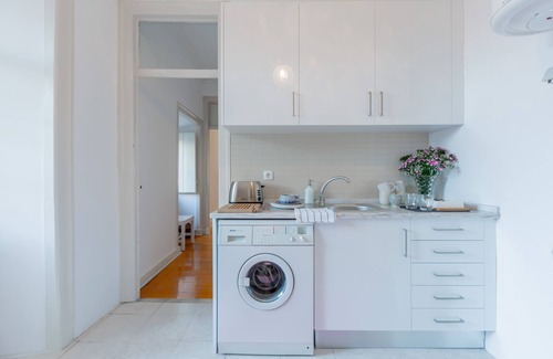 Alfama Apartment | Spacious, Bright and Sunny Apartment, By TimeCooler