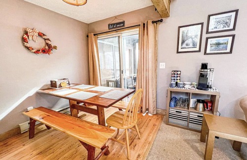 Lake Harmony Cabin | Spacious Cabin w/hot tub , pool and lake access, sleeps 8