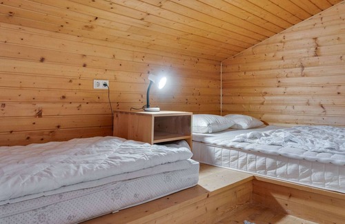 Maishofen Ski Chalet | Spacious Chalet in Maishofen near Forest