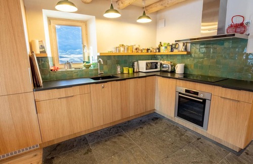 Meribel Centre Ski Chalet | Spacious chalet Méribel · Ski-in/Ski-out · Fireplace