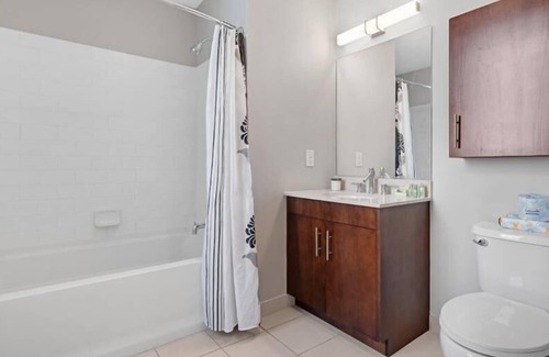 Hudson Exchange Apartment | Spacious & Clean 1BR | Full Kitchen | Washer/Dryer | by GLS