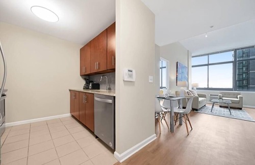 Hudson Exchange Apartment | Spacious & Clean 1BR | Full Kitchen | Washer/Dryer | by GLS