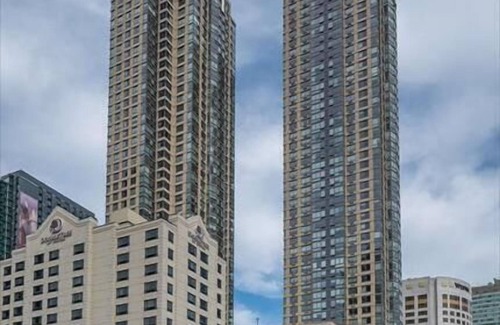 Hudson Exchange Apartment | Spacious & Clean 1BR | Full Kitchen | Washer/Dryer | by GLS