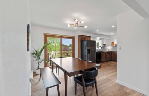 Plymouth House | Spacious, Clean, and Newly Renovated 5-bedroom house near Road America