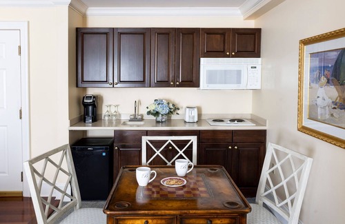 South Rehoboth Apartment | Spacious Club Suite | Fireplace & Kitchenette