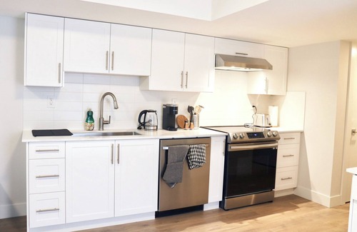 North Vancouver House | Spacious Comfortable Suite