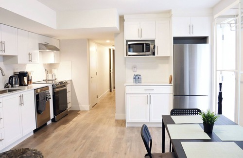 North Vancouver House | Spacious Comfortable Suite