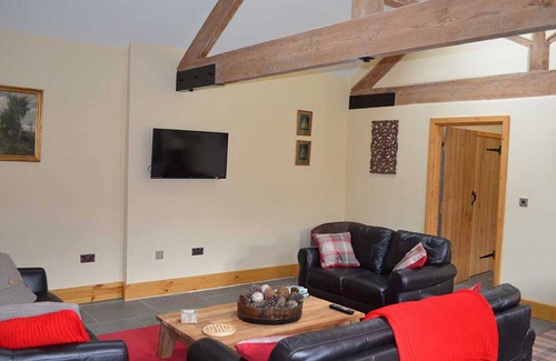 Market Drayton House | Spacious comfortable converted barn with character in peaceful surroundings.