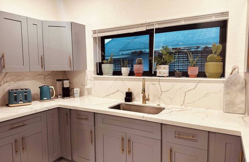 Allapattah House | Spacious, comfortable home for family and friends to relax, have fun, and explore Miami and South Florida. 10 min. to downtown and 10-20 minutes to several beaches, including South Beach.