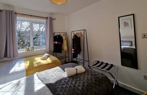 Marston Green House | Spacious & Comfy Near Nec/airport - Garden & Parking