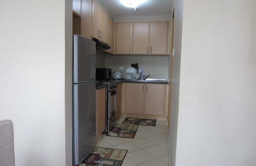 Bagumbayan Condo | Spacious Condo at One Central Park Eastwood Quezon City/Manila - 4 to 5 guests