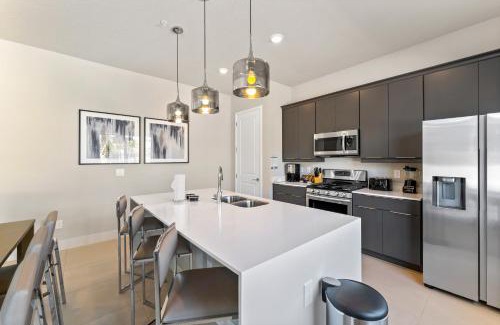 Reunion Apartment | Spacious Condo Near Disney With Resort & Waterpark Access - B21-117