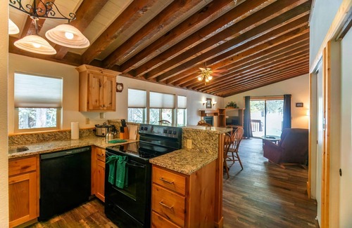 Island Park Condo | Spacious Condo near Yellowstone Park