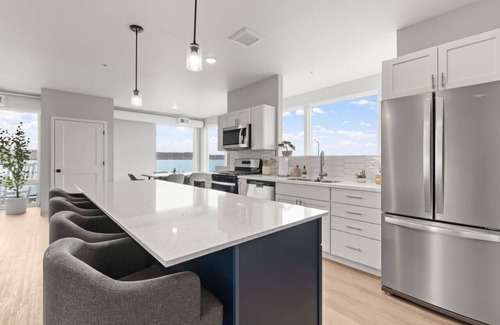 Lake City Condo | Spacious Condo with beautiful windows overlooking Lake Pepin - Attached Garage - Unit 208