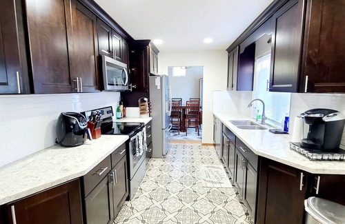 Bull Mountain House | Spacious & Conveniently Located 4/2.5 House