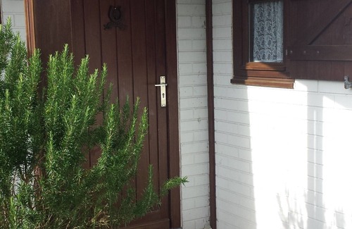 Wenduine House | Spacious, cosyly equipped house with garden