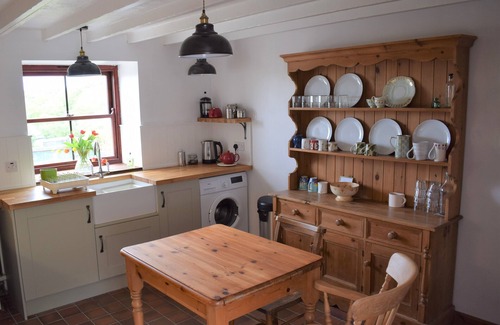 Castlemorris Cottage | Spacious cottage in quiet village, near to Pembrokeshire coast.