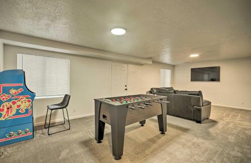 Cottonwood Heights House | Spacious Cottonwood Heights Home Ski Nearby!