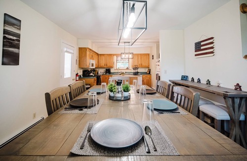 Sidney House | Spacious Country Home w/Hot Tub, near Colby/Thomas