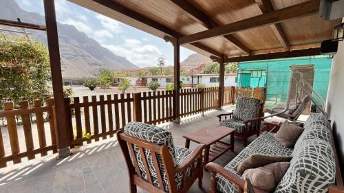 San Bartolome de Tirajana Apartment | Spacious Country House Near Fataga