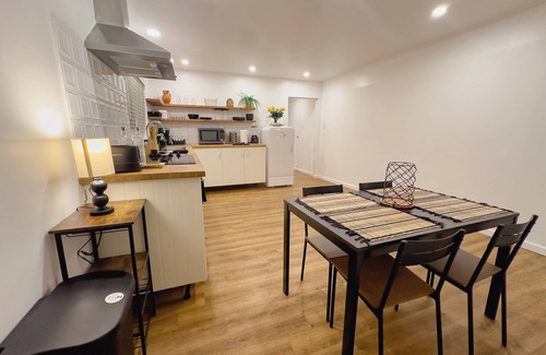Outer Mission House | Spacious & Cozy Apartment in enjoyable Daly City with AC, WiFi