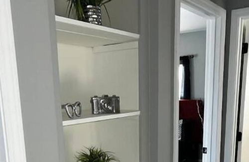 Northeast Kansas City House | Spacious cozy home w/ GameRoom!