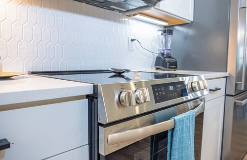 Near East Side Cottage | Spacious Delightful 4 BR/3 BA Close to Downtown