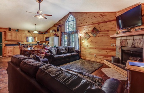Sautee Nacoochee Cabin | Spacious Dog-Friendly Cabin with Screened Deck, Private Hot Tub, & Firepit