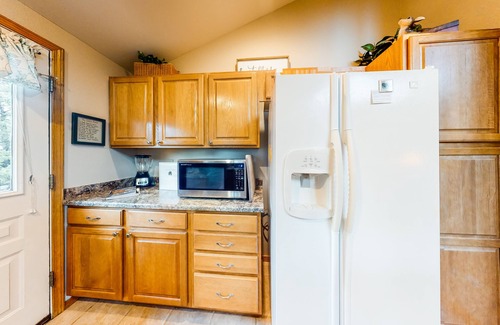 Florissant House | Spacious dog-friendly homelo w/large deck, free WiFi, & separate basement space