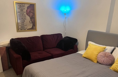 College Park and Old Oak Apartment | Spacious Double Room in a quiet place