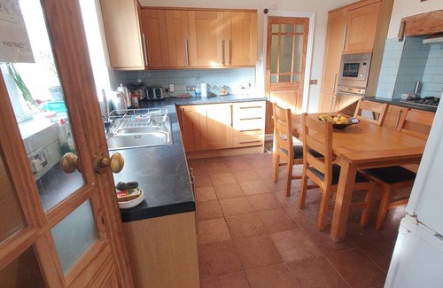 Southport Apartment | Spacious Edwardian ground floor flat near to Southport Town center