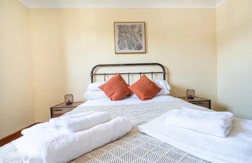 Ipswich Apartment | Spacious & Elegant 3BR Home Near Ipswich City Centre