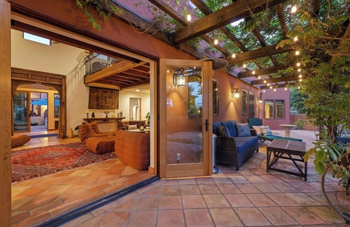 Topanga House | Spacious estate with 7 bedrooms and WiFi, fitness room in tranquil Topanga